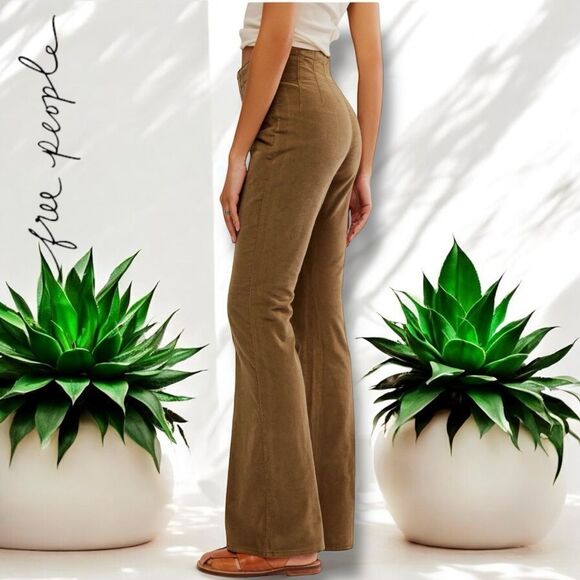 Free People Jayde Seamed Corduroy Flare Pants Jeans in the Size 32 in Fir Green - Picture 4 of 16